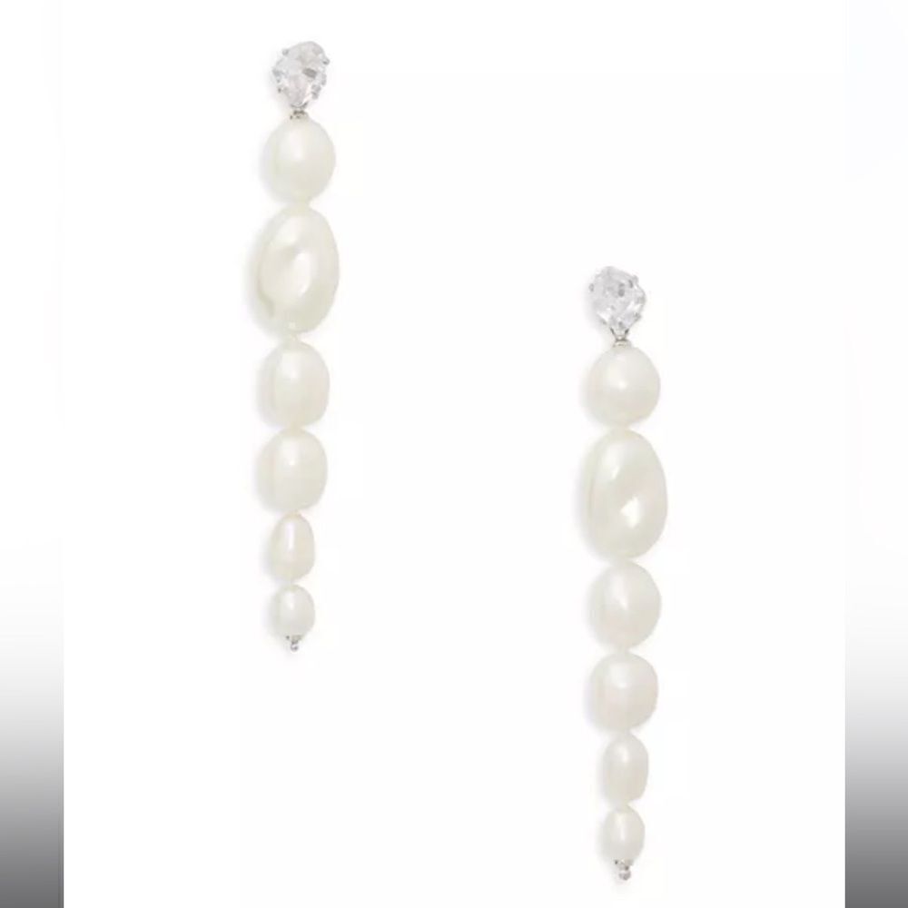 💛 SOLD OUT New Kate Spade New York Treasure Trove Pearl Drop Earrings